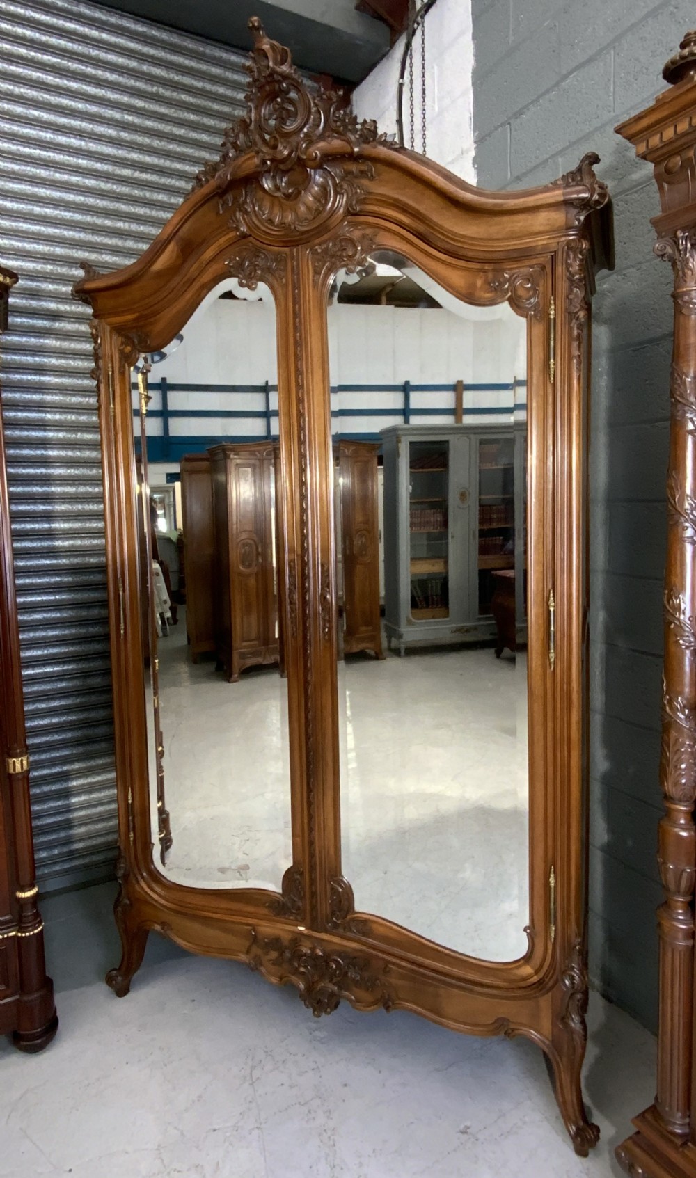 Armoire interiors shop