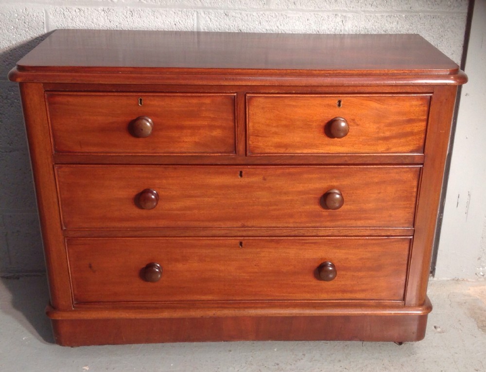 victorian mahogany chest of drawers