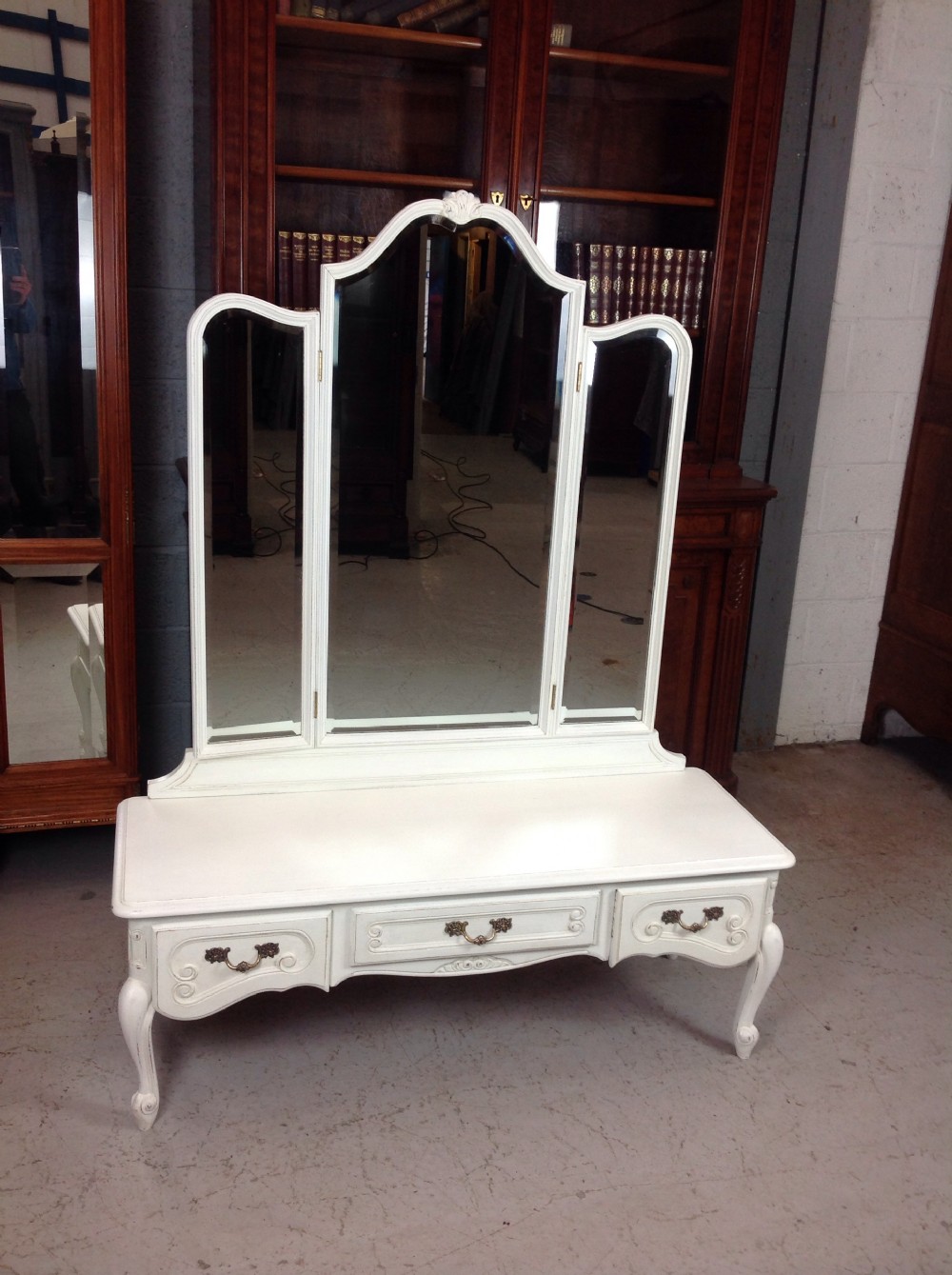 painted french dressing table